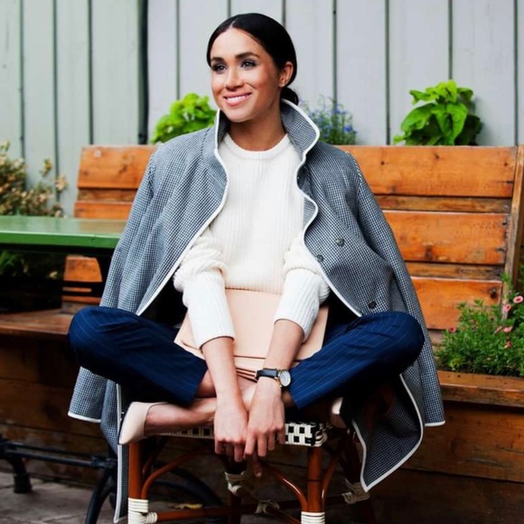 0'2nd Grande Check Classic Coat as seen on Meghan
Markle - Picture 8 of 14